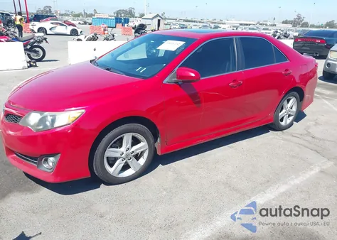 2012 Toyota Camry Se z USA, uszkodzony, nr VIN 4T1BF1FK8CU604720